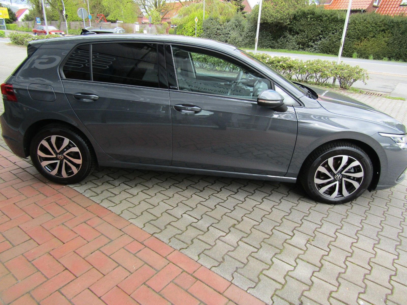 Volkswagen Golf VIII 1.5 TSI - Samsaru's Car Outlet