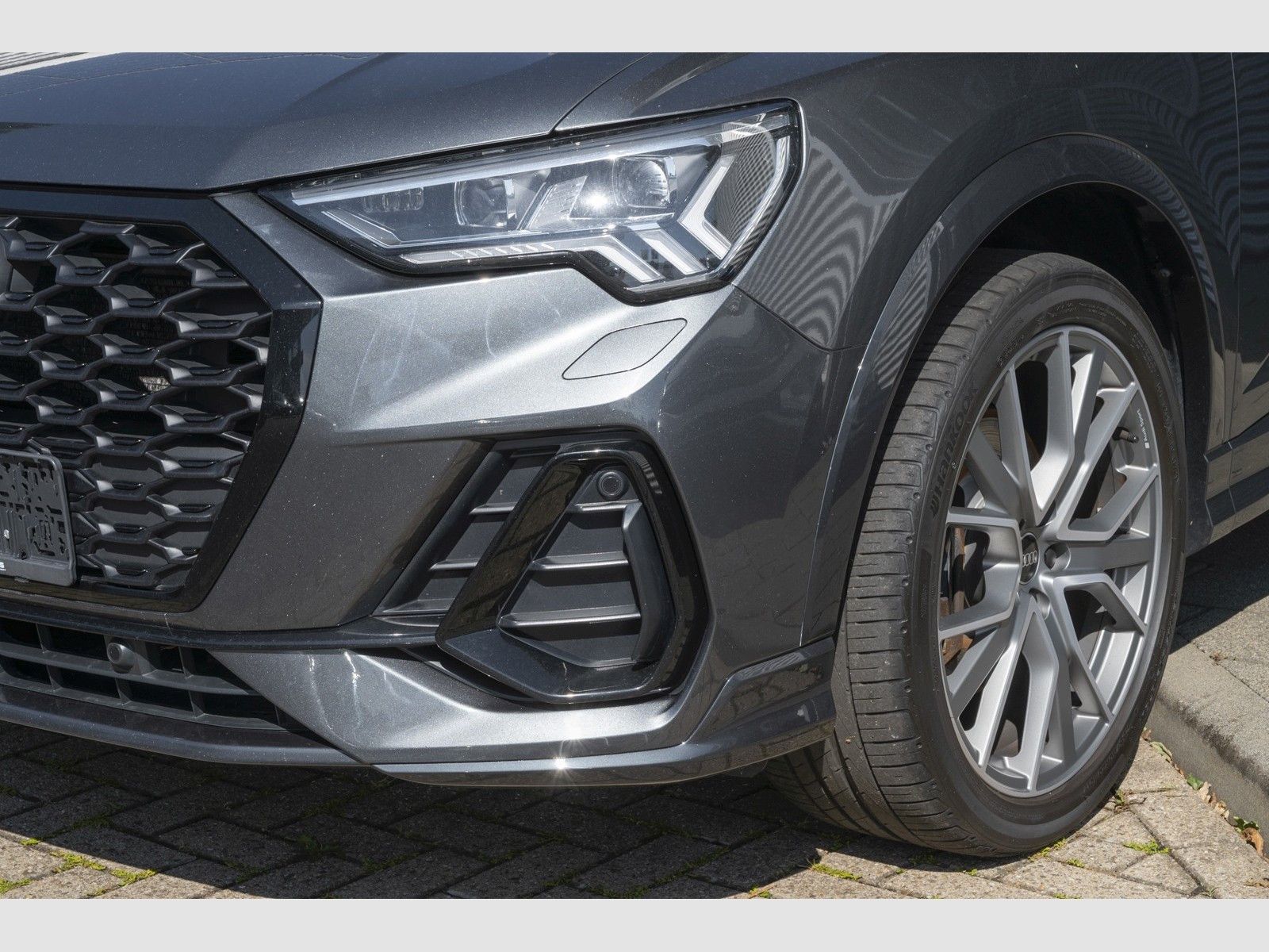 Audi Q3 SB S line 45 TFSI quat. S tronic - Samsaru's Car Outlet