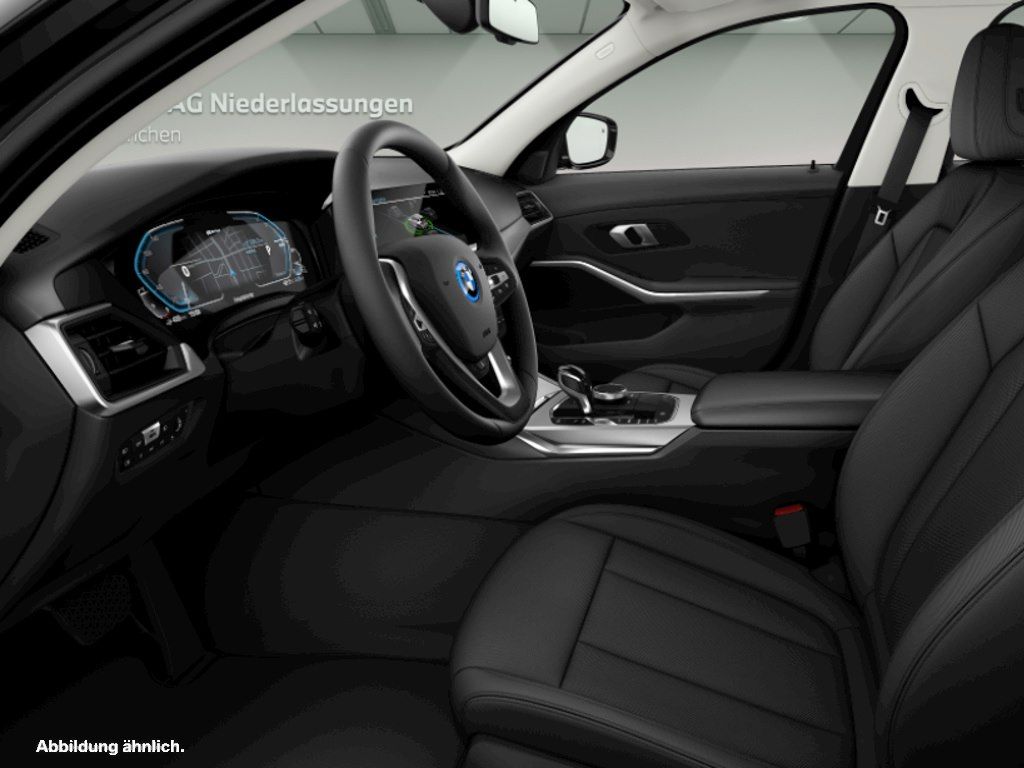 BMW 330e xDrive Touring - Samsaru's Car Outlet
