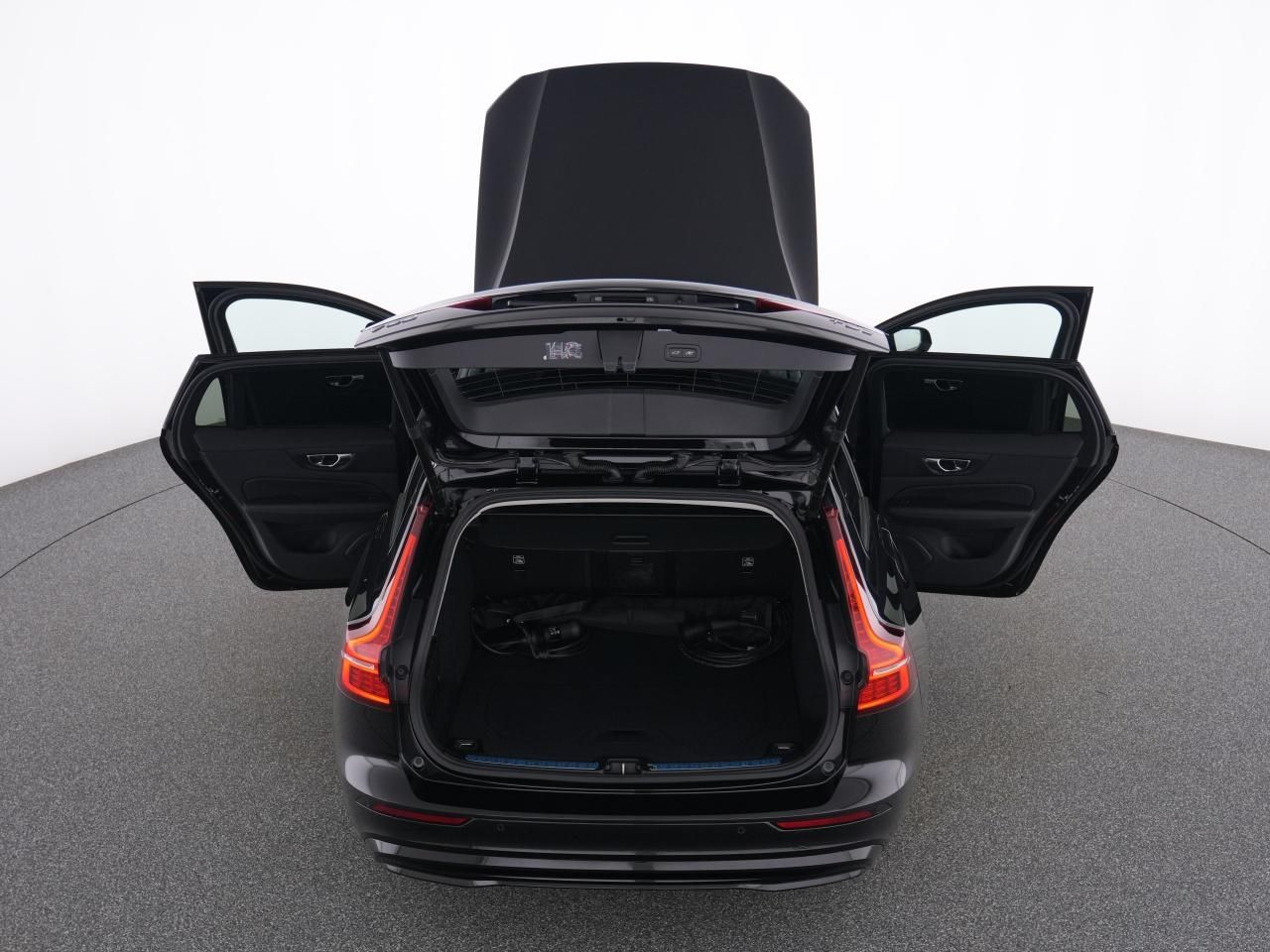 Volvo V60 T6 Recharge AWD Ultra Dark AHK+19'+ACC+360°