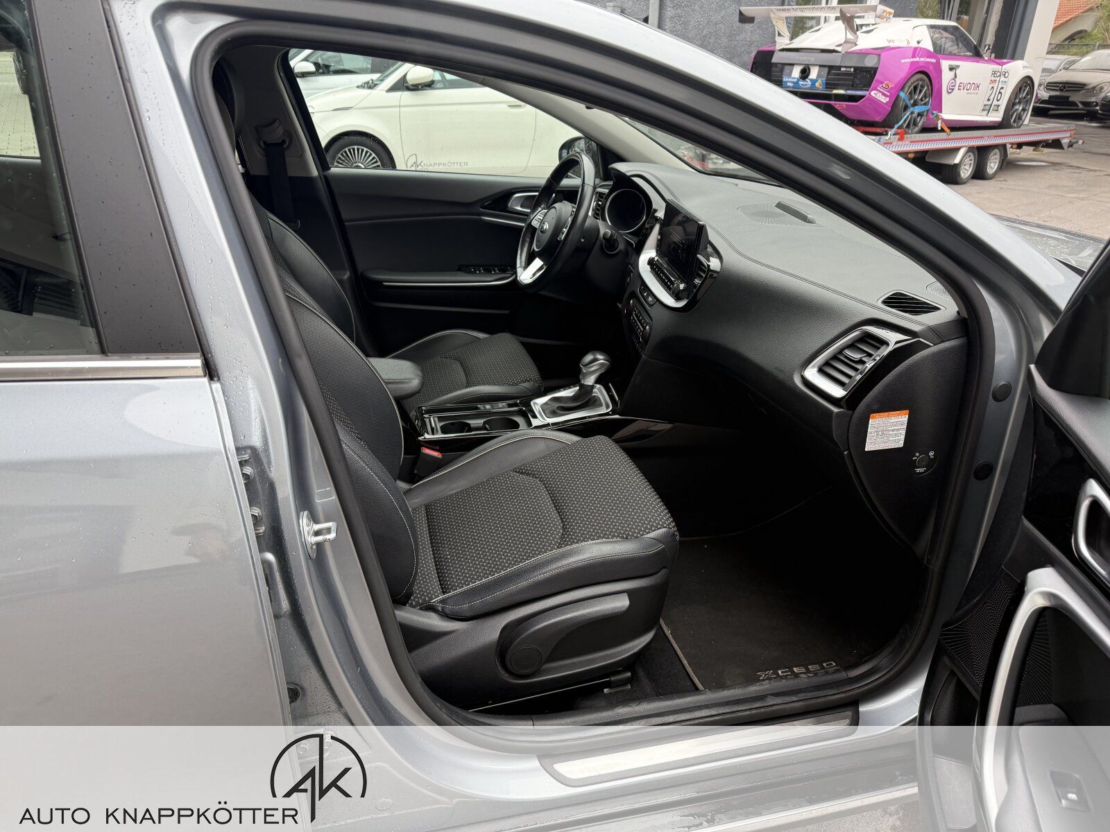 Kia Xceed 1.6 Plug-in Hybrid Vision - Samsaru's Car Outlet