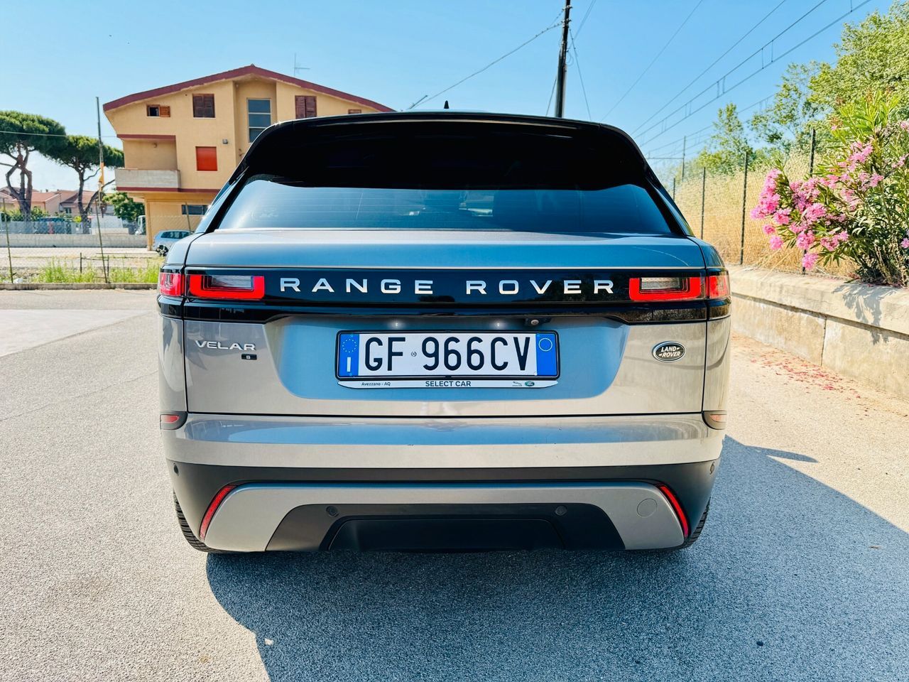 RANGE ROVER VELAR S 2.0D - Samsaru's Car Outlet