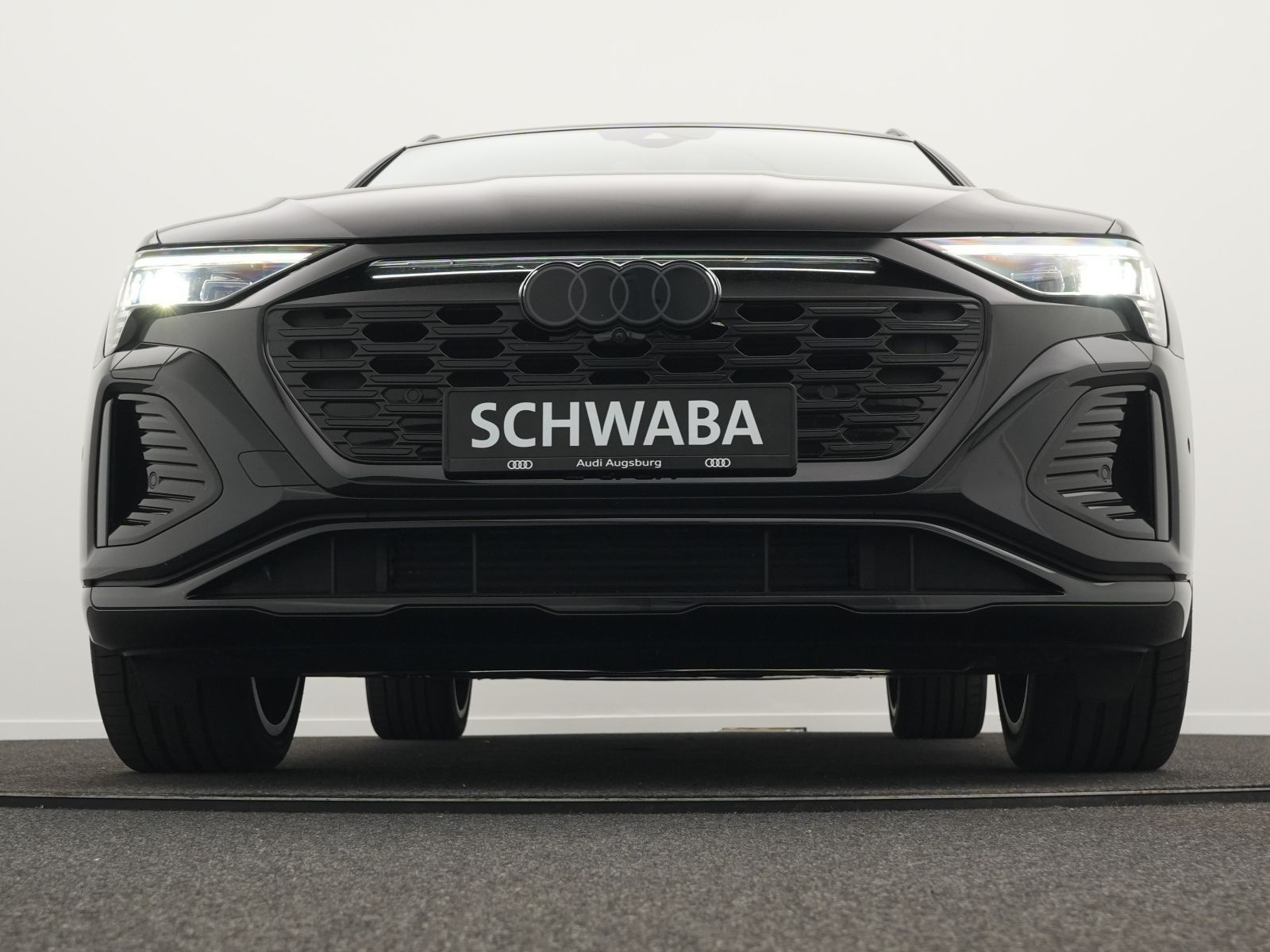 Audi Q8 e-tron S line 55 quattro *Opt.schw*PANO*AHK*