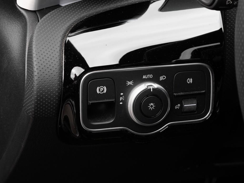 Mercedes-Benz CLA 35 AMG 4M - Samsaru's Car Outlet