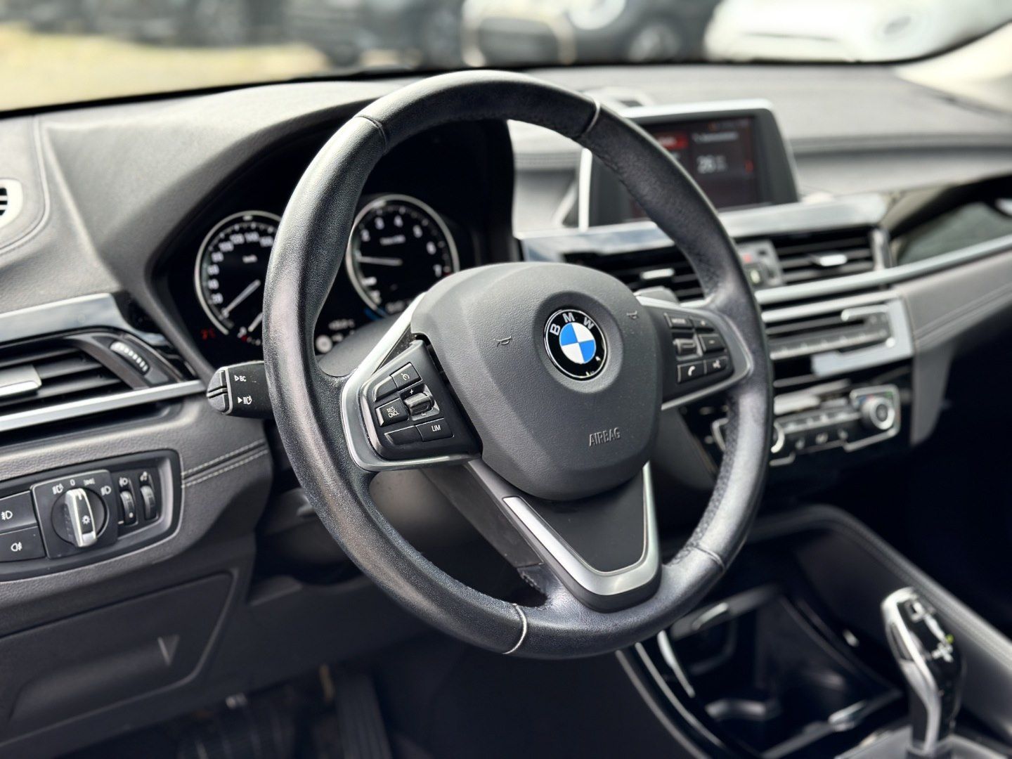 BMW X1 xDrive20i xLine - Samsaru's Car Outlet