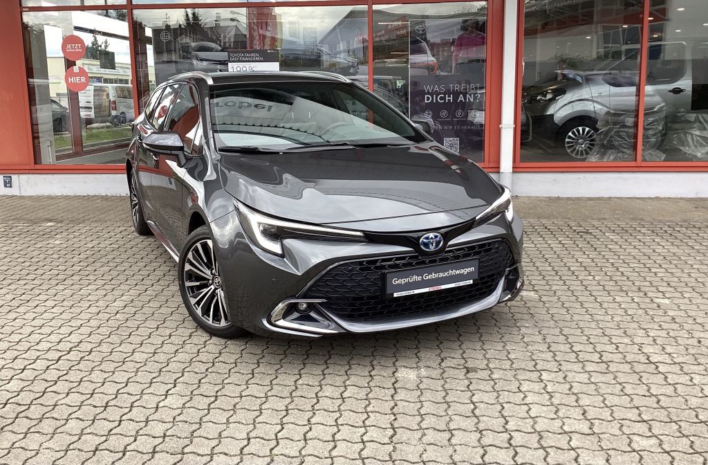 Toyota Corolla 2.0 Hybrid Touring Sports Team Deutschla