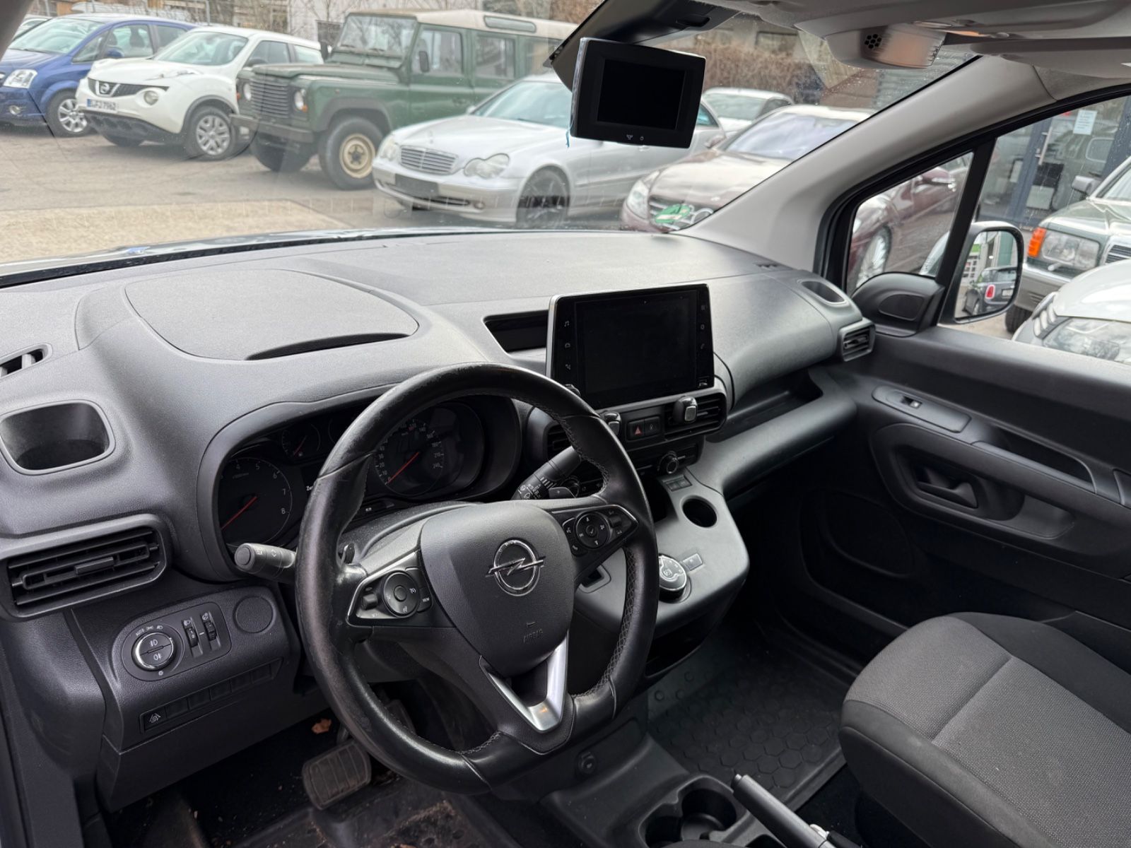 Opel Combo E Cargo Edition - Samsaru's Car Outlet