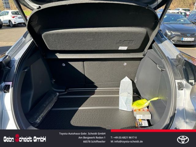 Toyota C-HR 2.0 Hybrid Team Deutschland Navi digitales