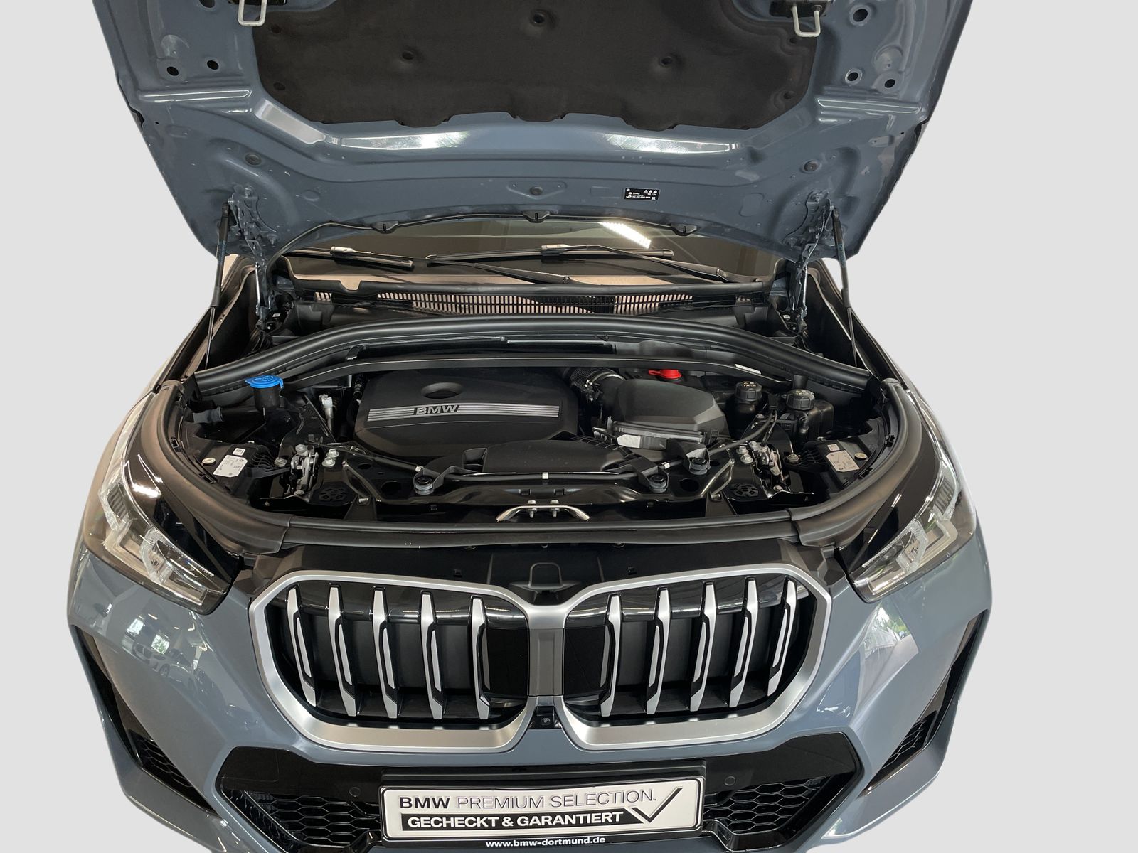 BMW X1 xDrive23i M Sport - Samsaru's Car Outlet