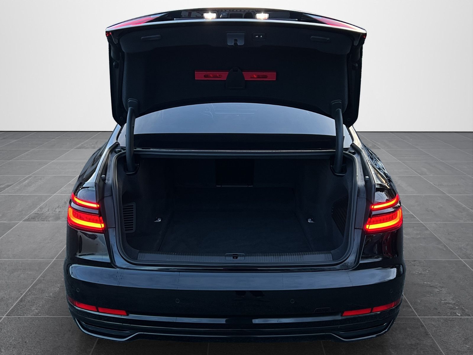 Audi A8 50 TDI quattro - Samsaru's Car Outlet