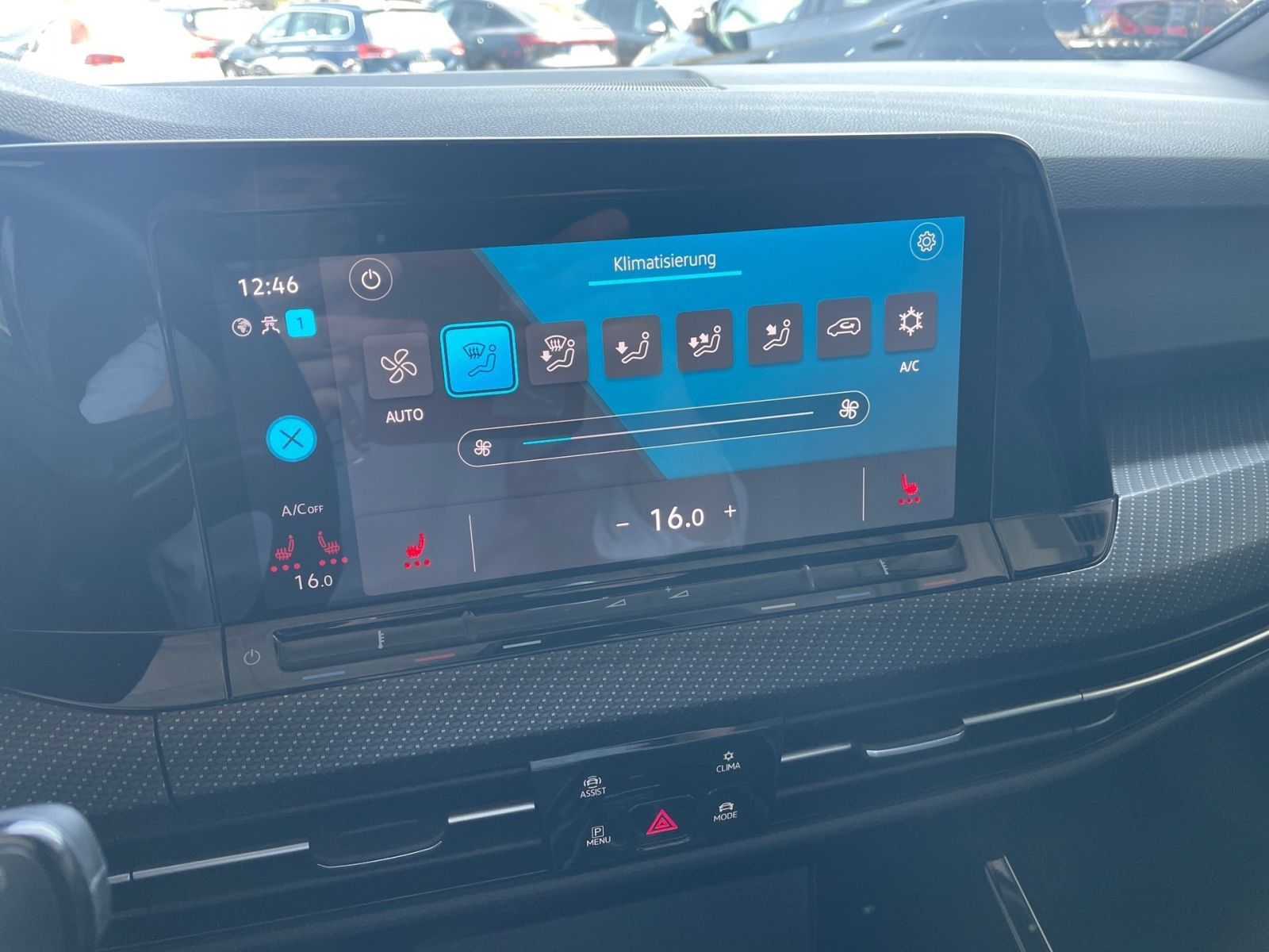 Volkswagen Golf Variant R-Line eTSI - Samsaru's Car Outlet