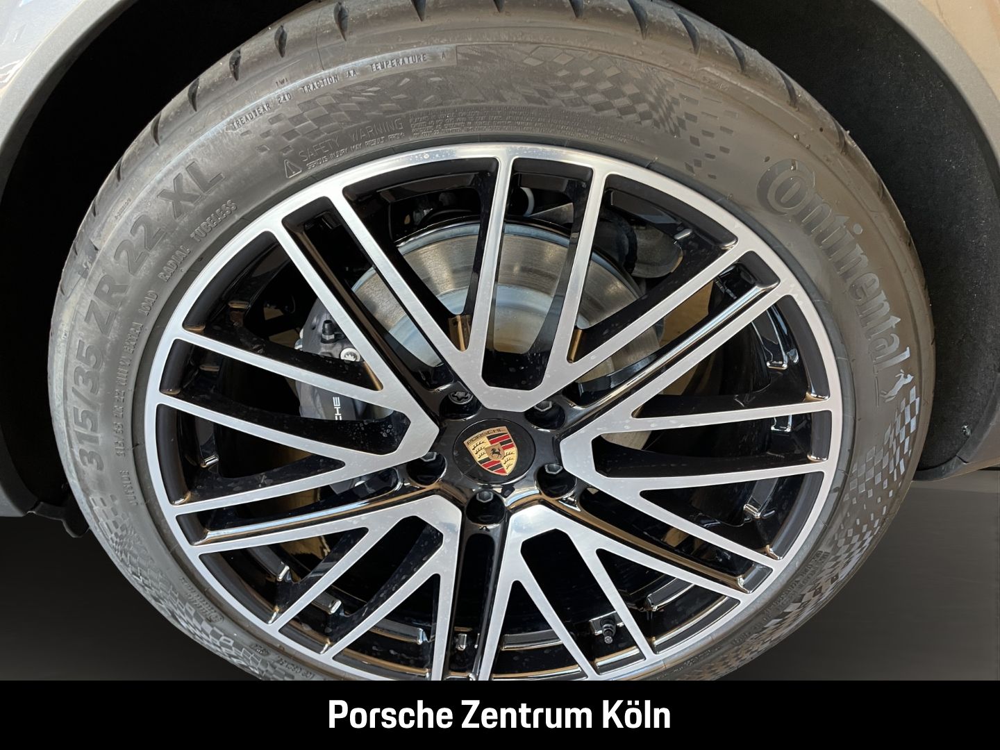 Porsche Cayenne E-Hybrid Sportabgas InnoDrive Head-Up