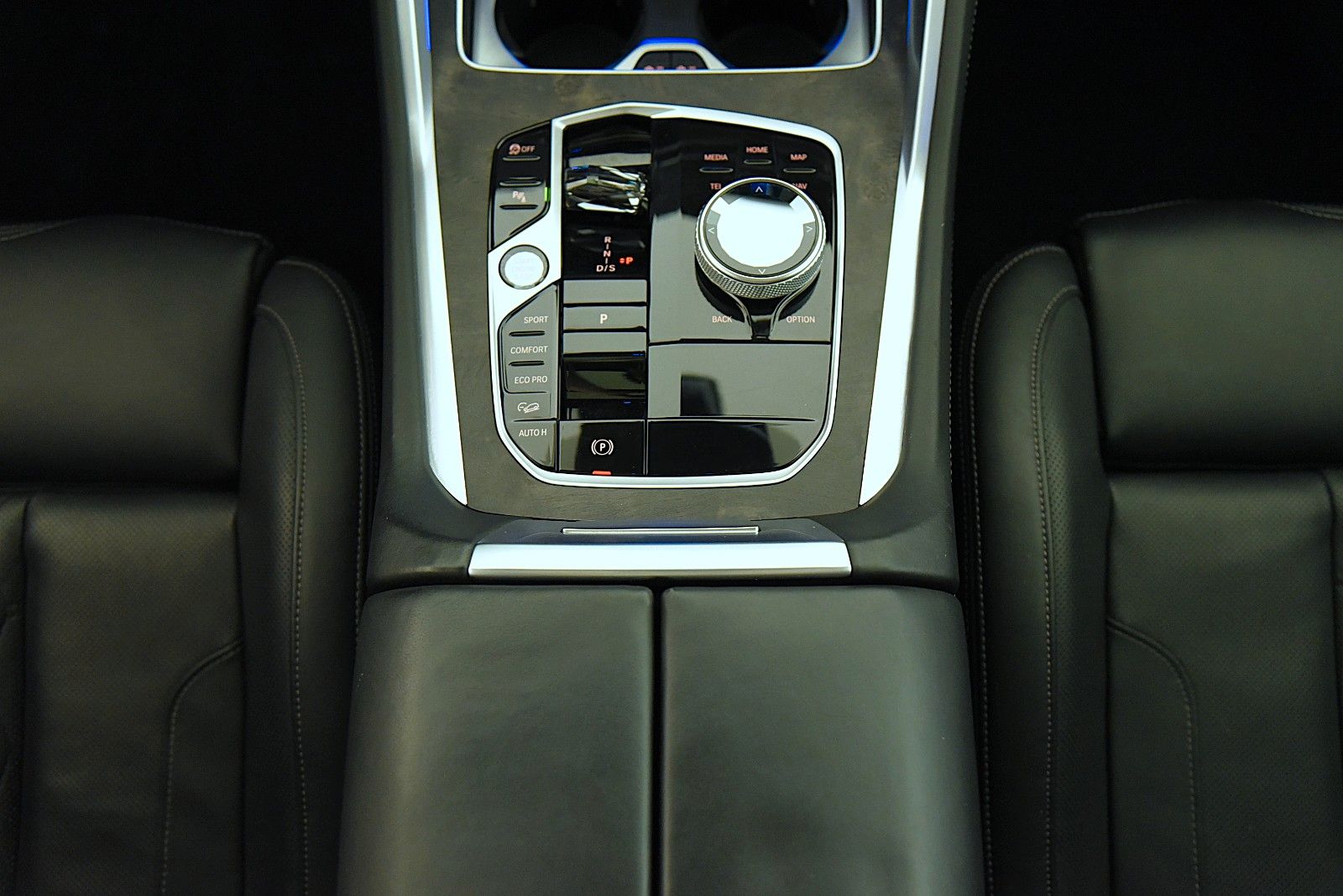 BMW X6 xDrive30d M Sport Pro Gestik Pano ACC H&K HUD