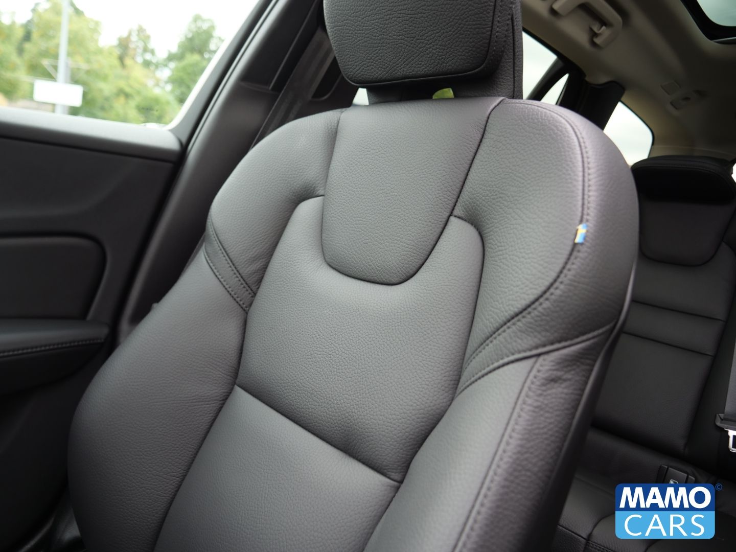 Volvo V60 T6 AWD Recharge Ultra Dark ACC/AHK/360°/PANO