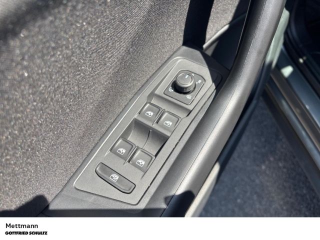 Volkswagen T-Roc Life 1.5 TSI DSG - Samsaru's Car Outlet