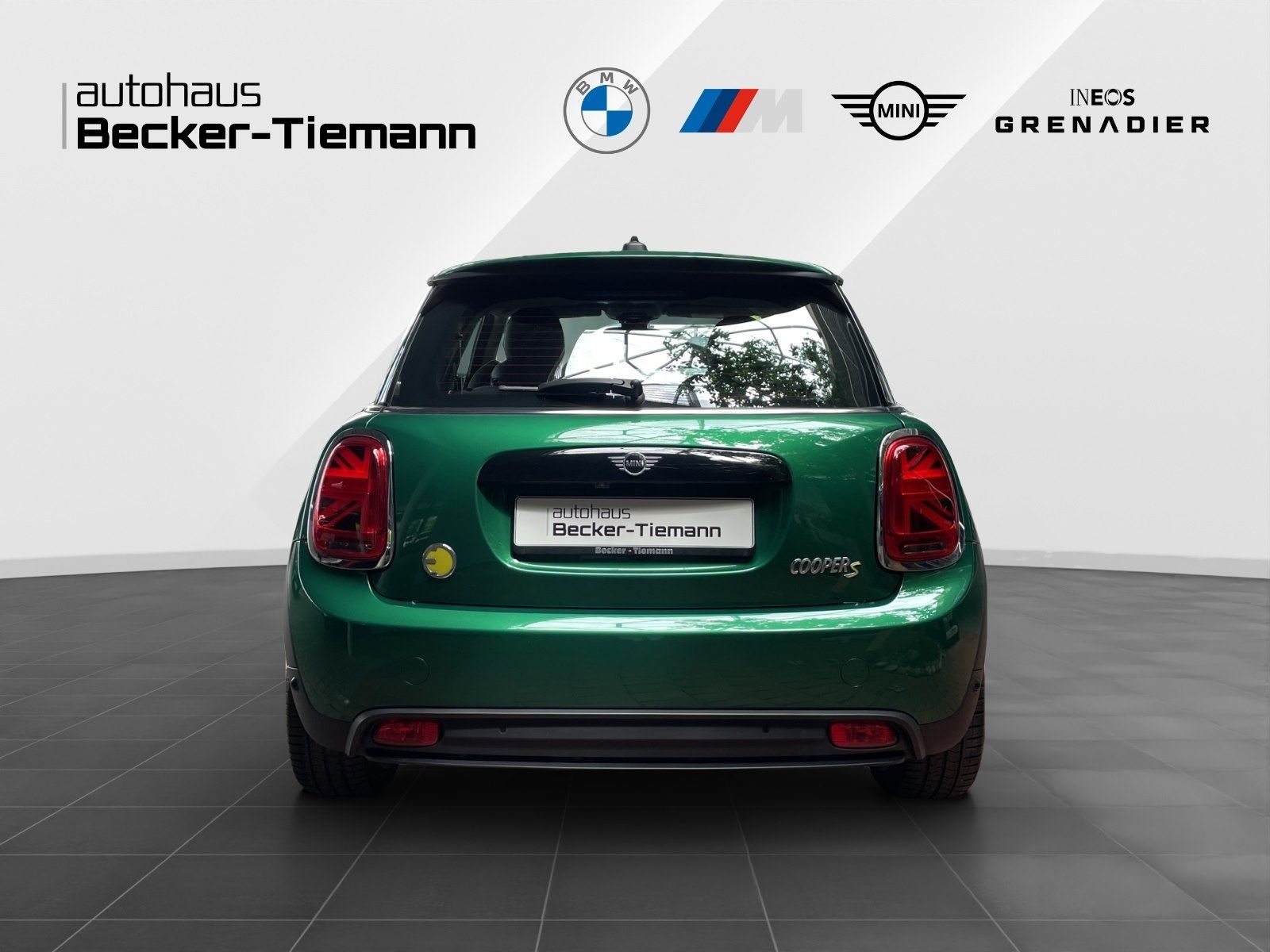 MINI Cooper SE Classic - Samsaru's Car Outlet