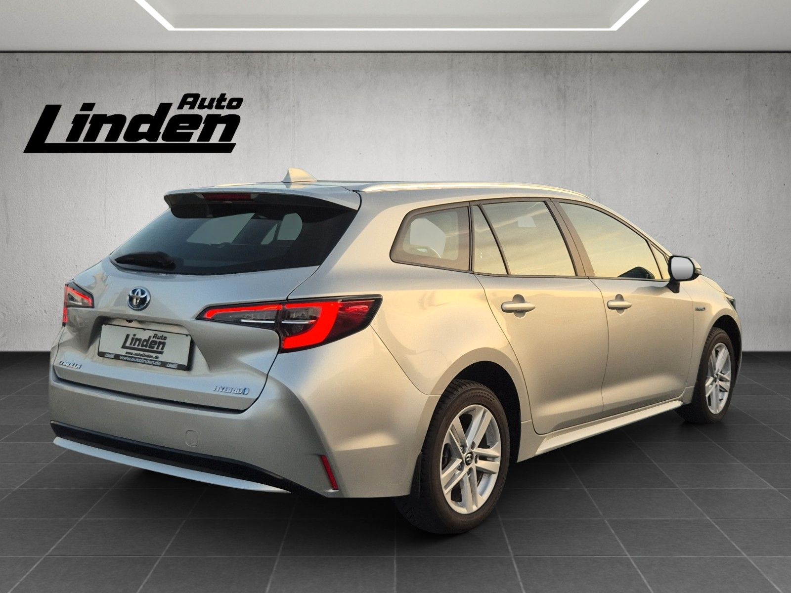 Toyota Corolla TS Business Kamera Carplay SHZ LED