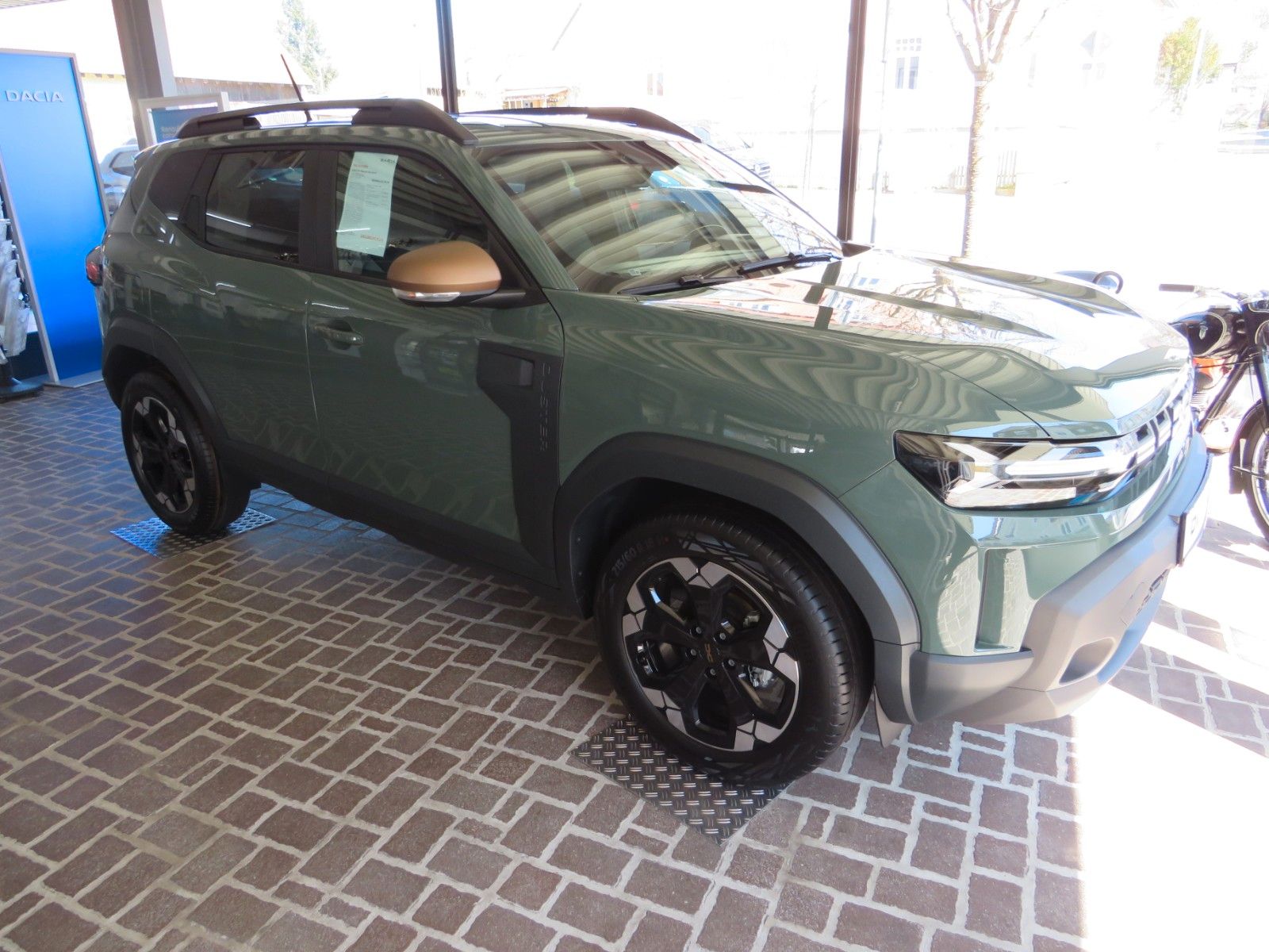 Dacia Duster III TCe 130 Extreme - Samsaru's Car Outlet