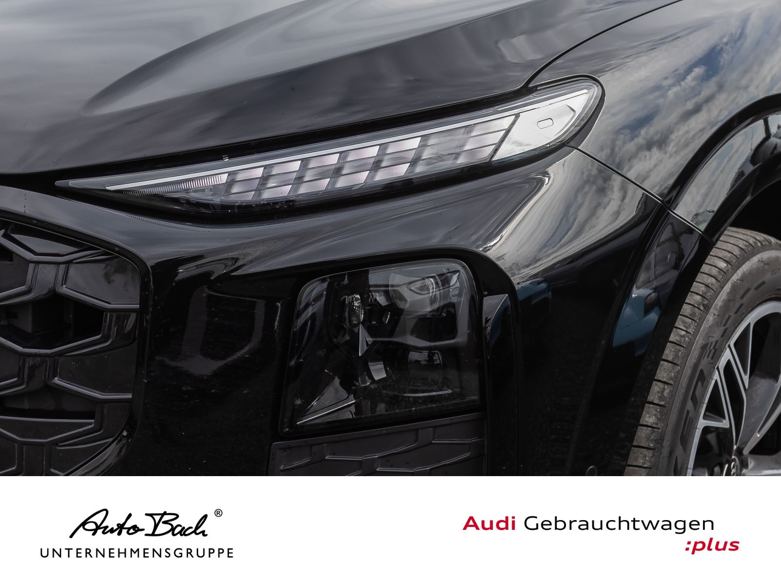 Audi Q3 S line TFSI Stronic Navi LED CarPlay ACC AHK
