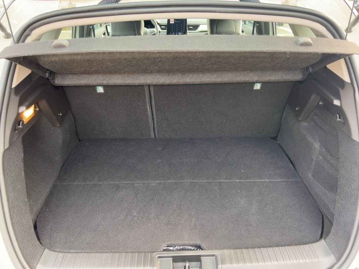 Renault Captur 2 INTENS E-TECH PLUG-IN - Samsaru's Car Outlet