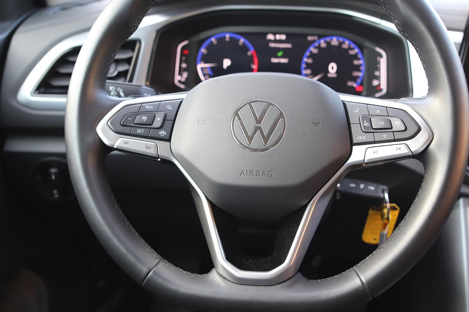 Volkswagen T-Roc 1.5 TSI Life DSG - Samsaru's Car Outlet