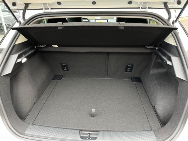 MG4 LUXURY +Sitz-&Lenkradheizung+Navi+360-Grad-K
