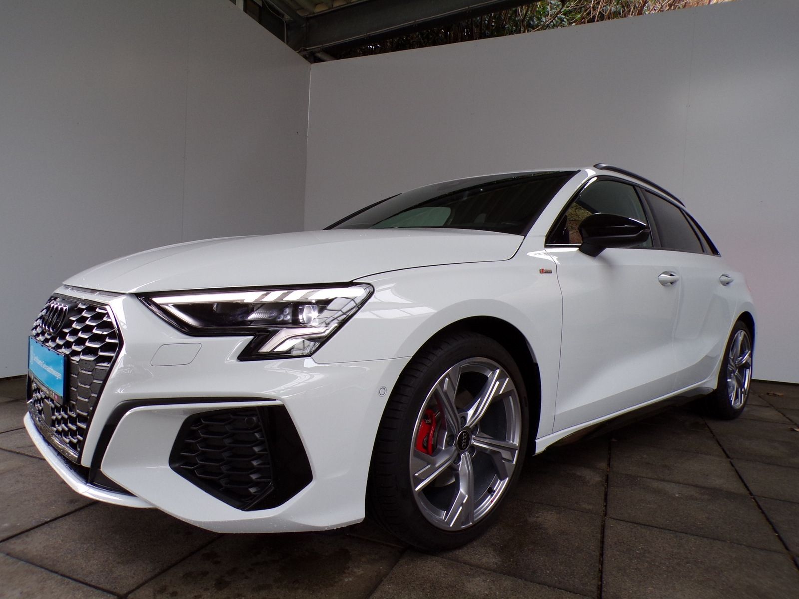 Audi A3 SPORTBACK 35 TFSI S-Line - Samsaru's Car Outlet