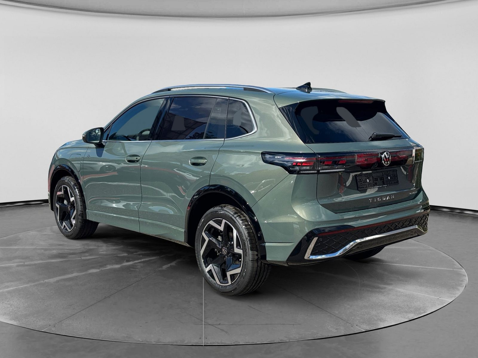 Volkswagen Tiguan R-Line 1.5 eHybrid +LEDER+AHK+HUD+