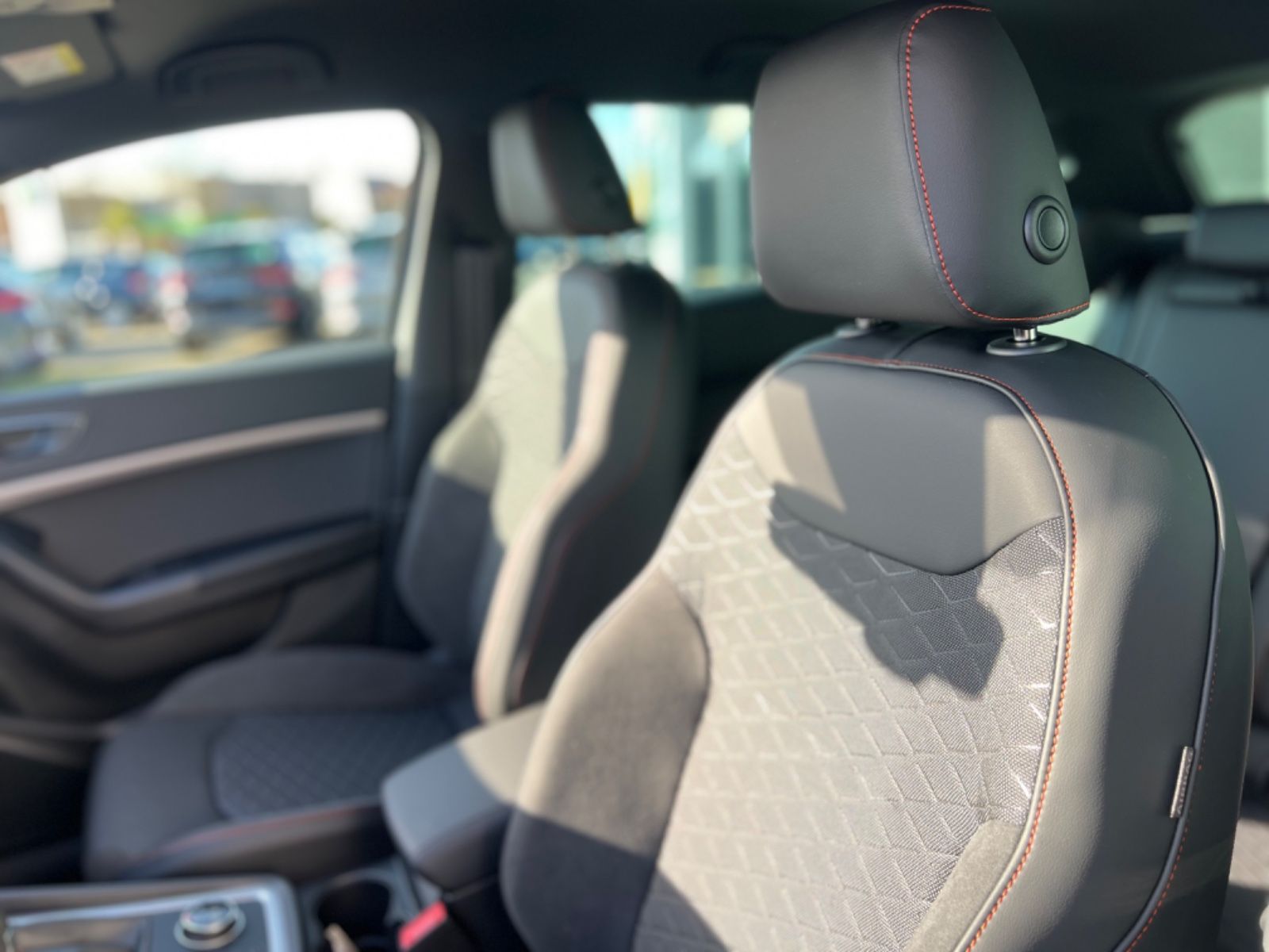 Seat Ateca FR DSG 150PS NAVI+SHZ+ACC+BEATS+AHK+