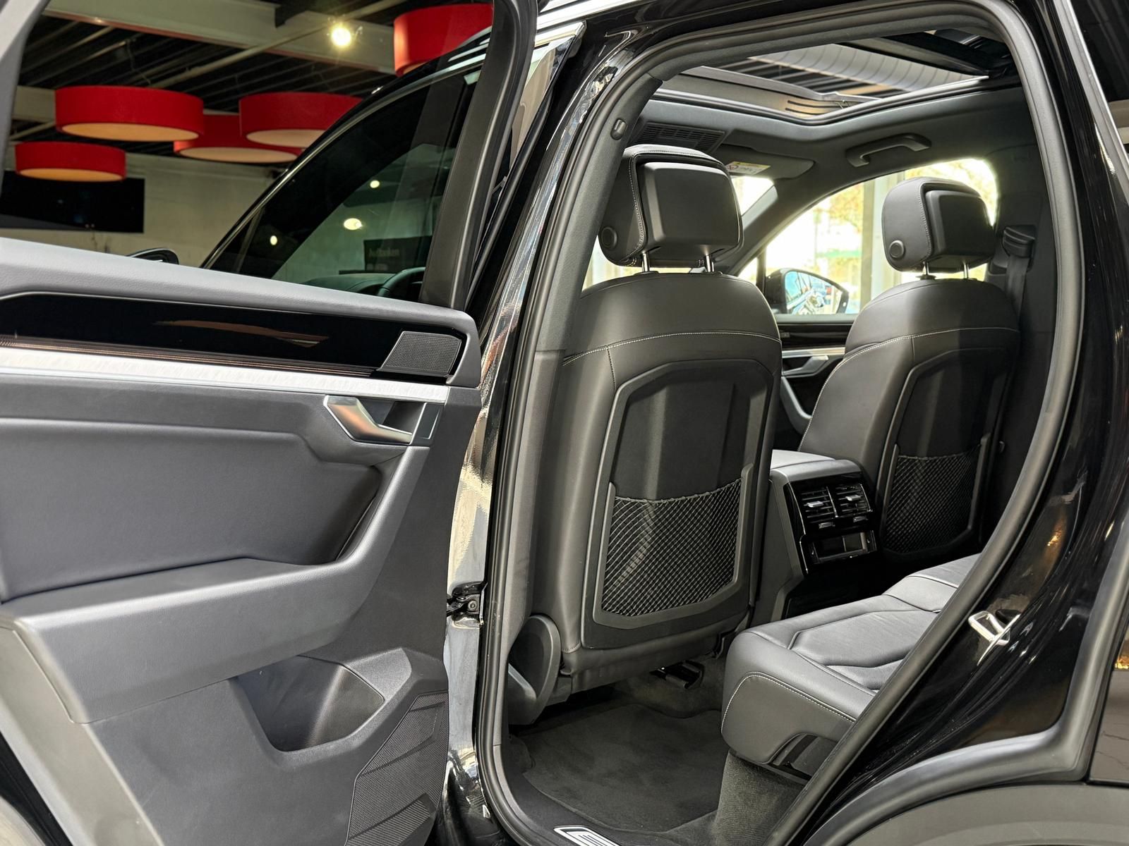 Volkswagen Touareg Elegance 4Motion*Pano*StHzg*KeylessGO