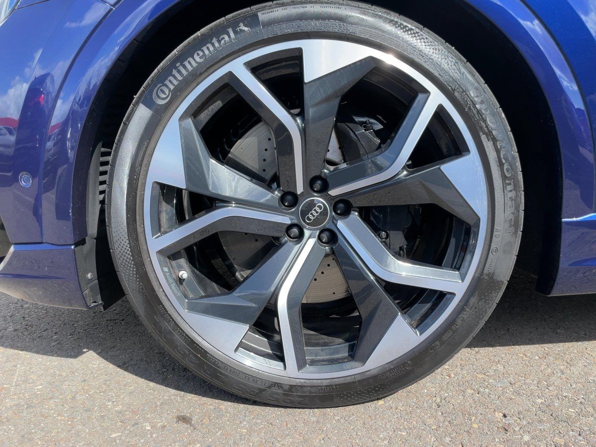 Audi RSQ8 4.0 TFSI tiptronic quattro Matrix Pano ACC