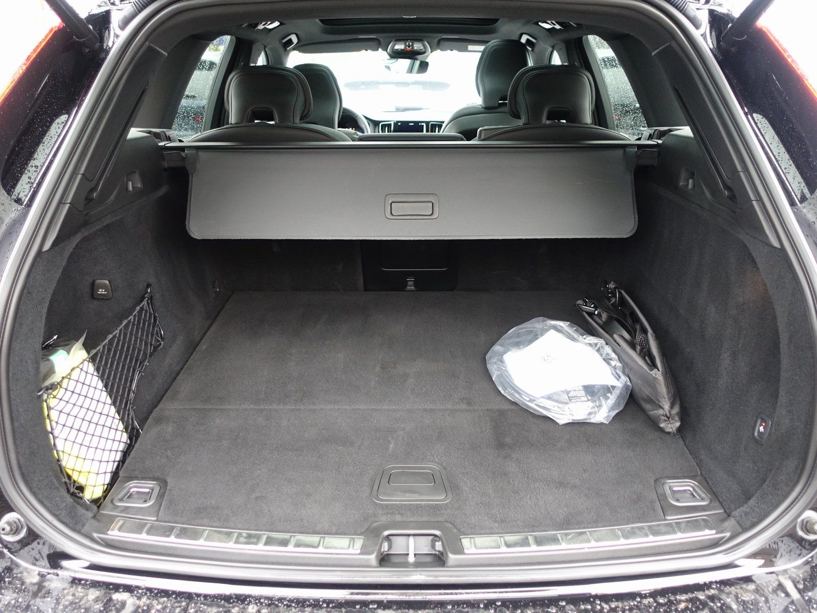 Volvo XC60 Recharge T8 AWD Plus Dark/Pano/CAM/AHK