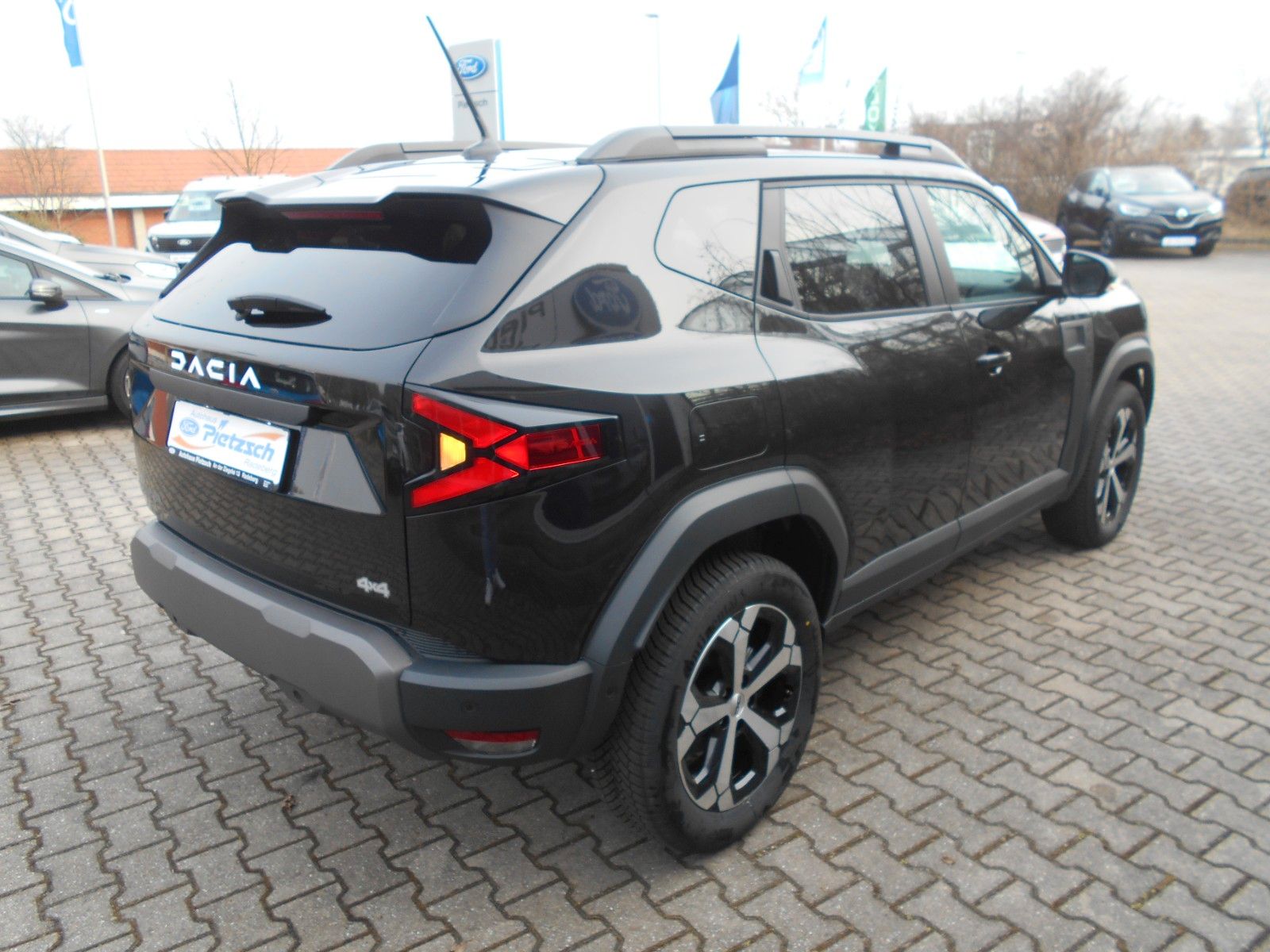 Dacia Duster III TCe 130 Journey 4x4 - Samsaru's Car Outlet