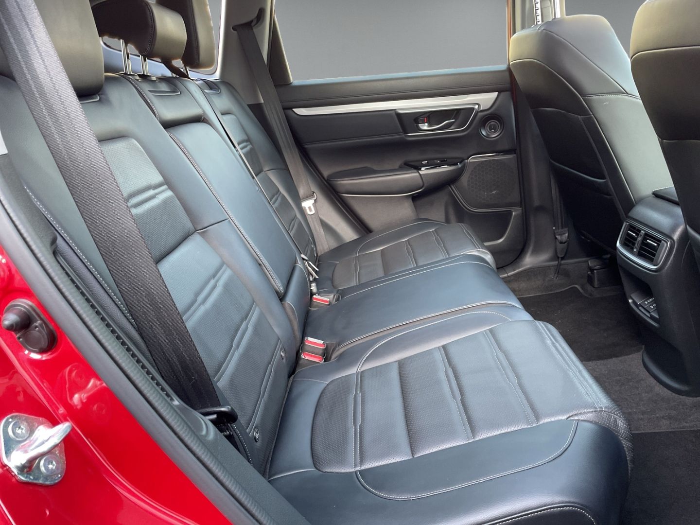 Honda CR-V 2.0 HYBRID Executive 4WD *WENIG KM!*