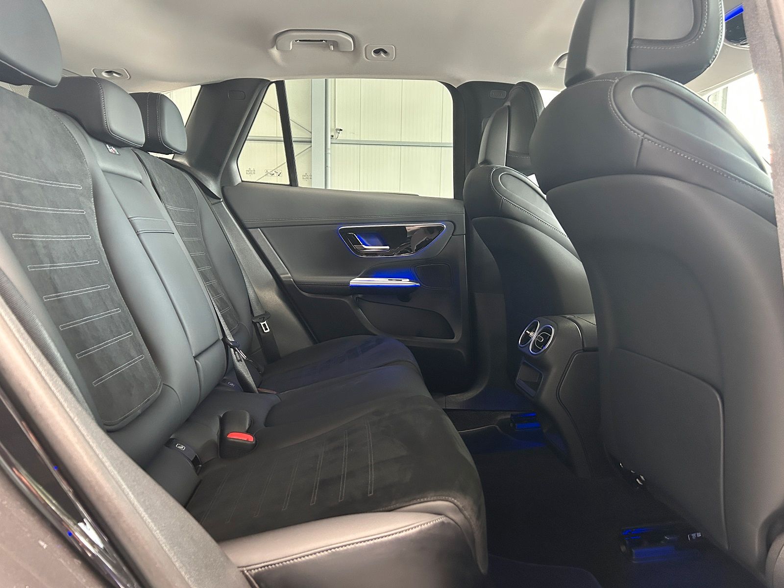 Mercedes-Benz GLC 300 e 4M AMG - Samsaru's Car Outlet