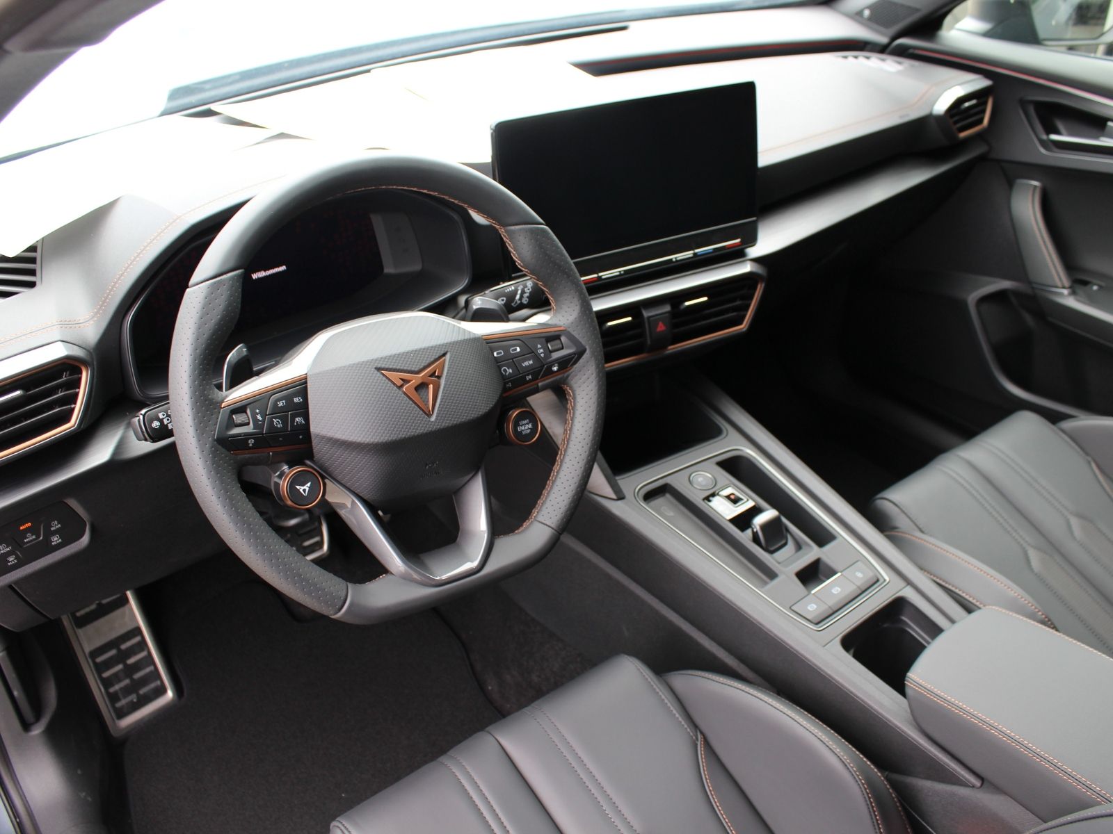 Cupra Formentor VZ5 4Drive Allrad - Samsaru's Car Outlet