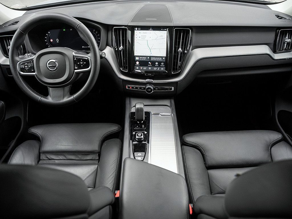 Volvo XC60 B4 Plus Dark LEDER H/K