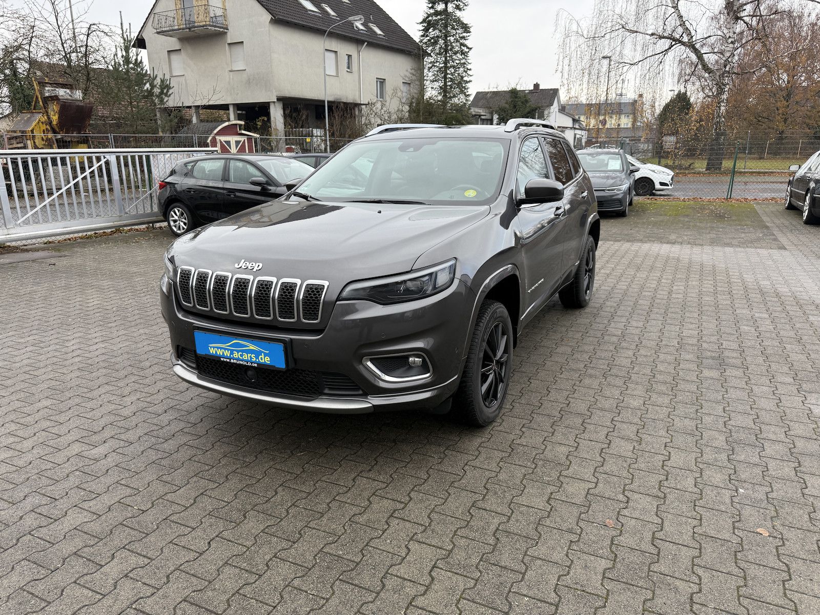 Jeep Cherokee Overland 4WD Navi LED Kamera Temp PDC S