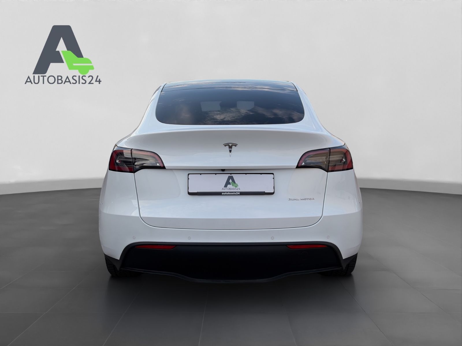 Tesla Model Y Long Range Dual AWD *Shanghai*1.Hand*