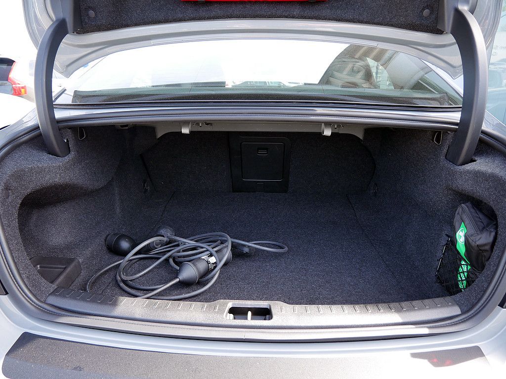 Volvo S60 T8 AWD Ultimate Dark AWD