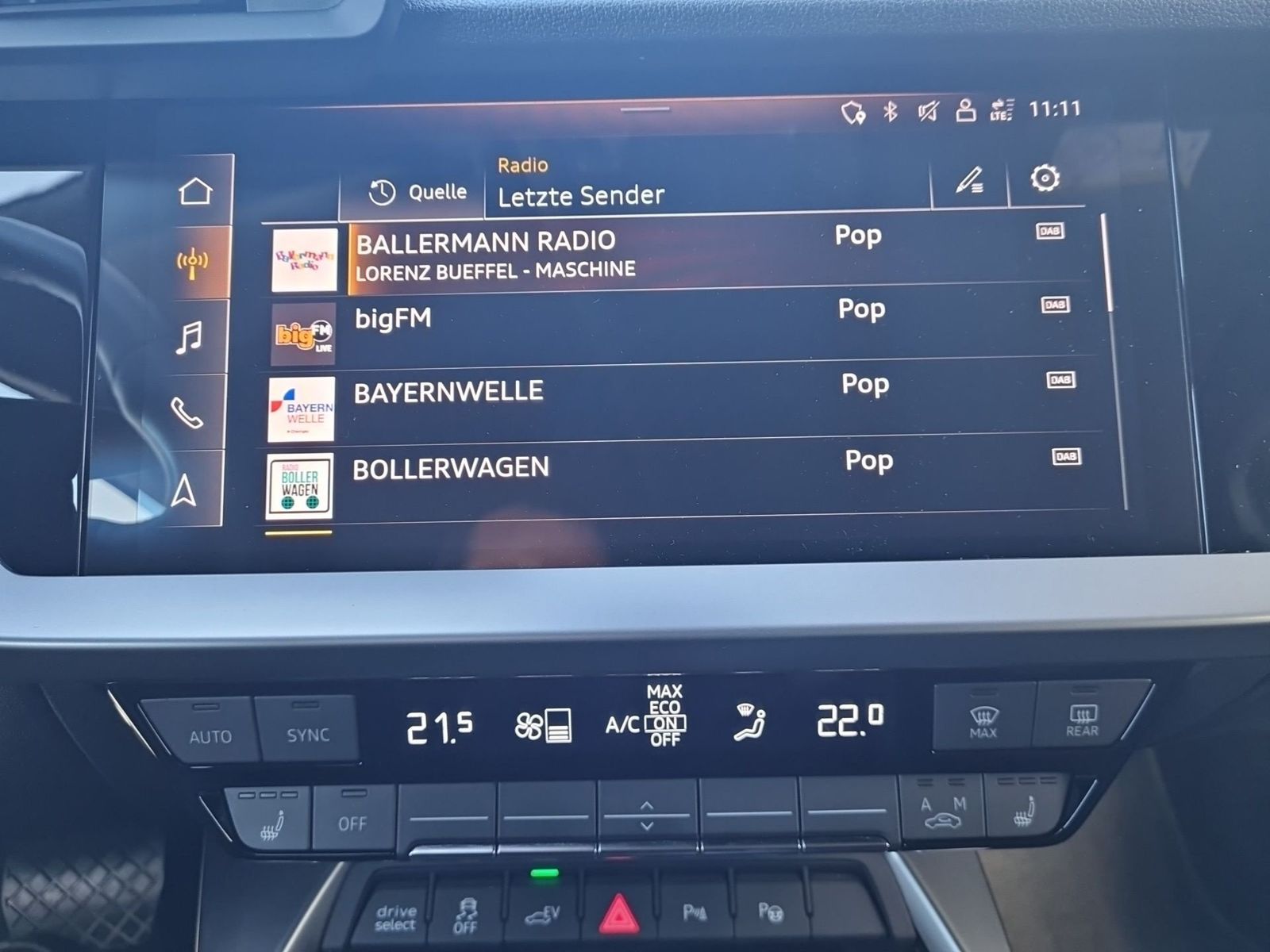 Audi A3 Sportback TFSI e LED SPORTSITZE ALU DAB PDC D