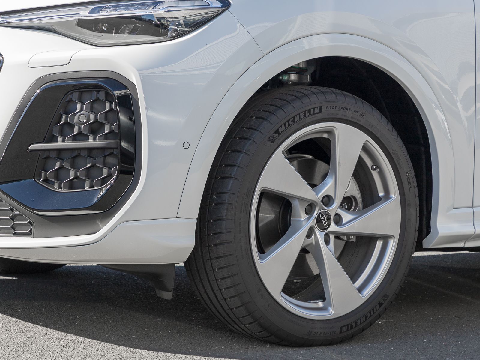 Audi Q5 SUV S LINE - Samsaru's Car Outlet