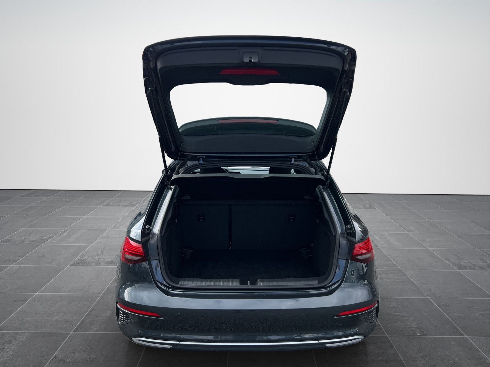Audi A3 Sportback 30 TFSI advanced - Samsaru's Car Outlet