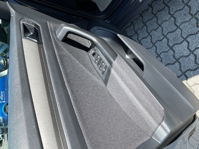 Volkswagen T-Roc Style 1.0 TSI - Samsaru's Car Outlet