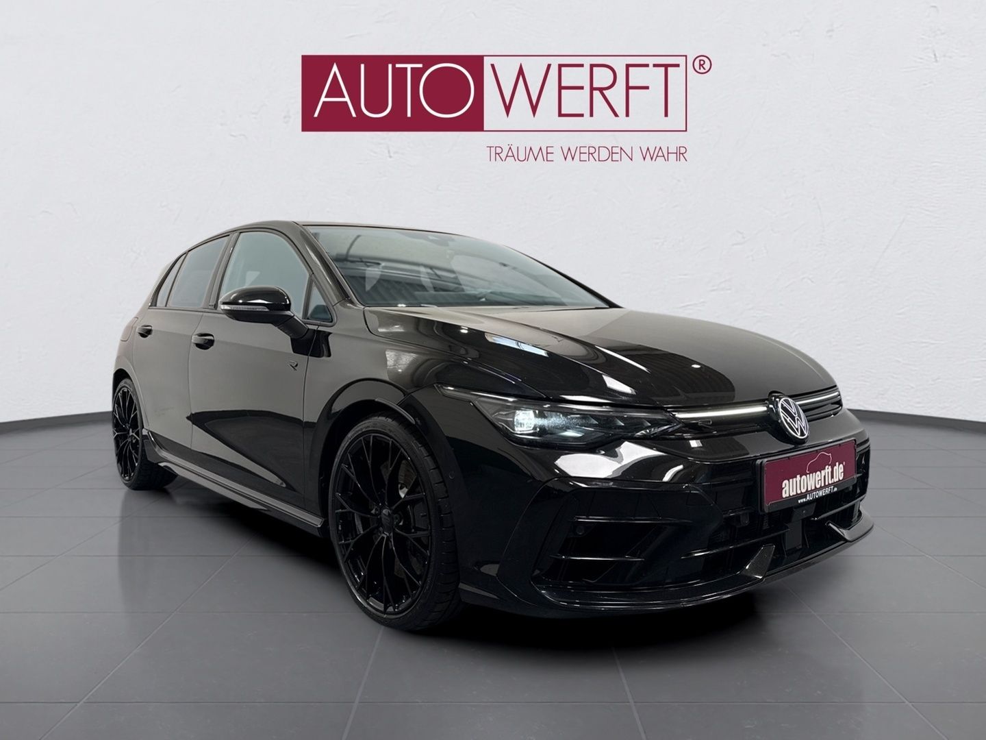 Volkswagen Golf R 4M FACELIFT AKRAPOVIC BLACK LEDER HEAD 36