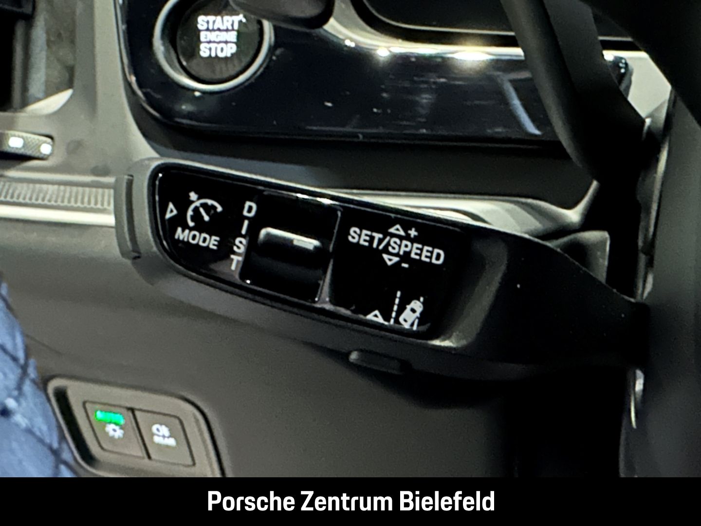 Porsche Cayenne S  Nogaroblau Perleffekt BOSE LED-Matrix