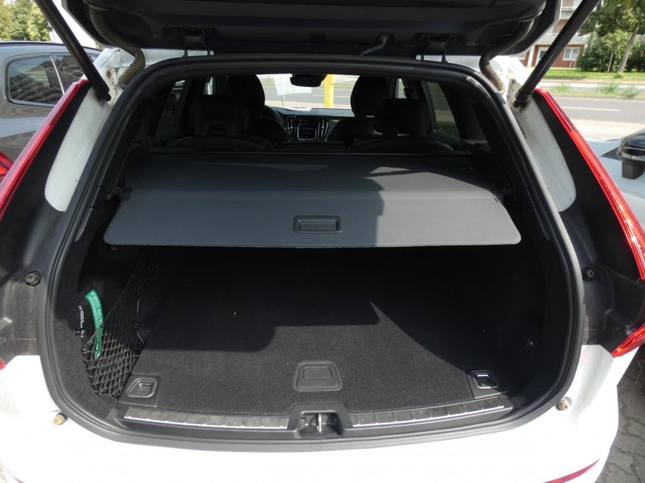 Volvo XC60 B5 (Benzin) AWD R-Design (EURO 6d) Klima