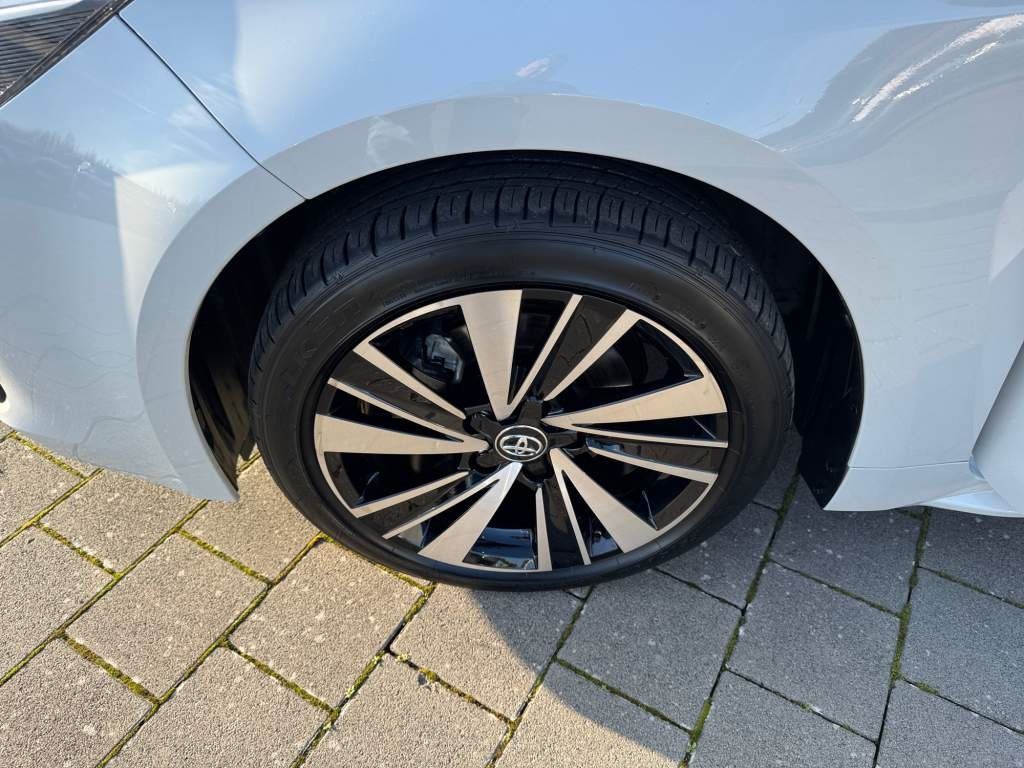 Toyota Corolla Touring Sports 2,0 Hybrid Teamplayer Nav