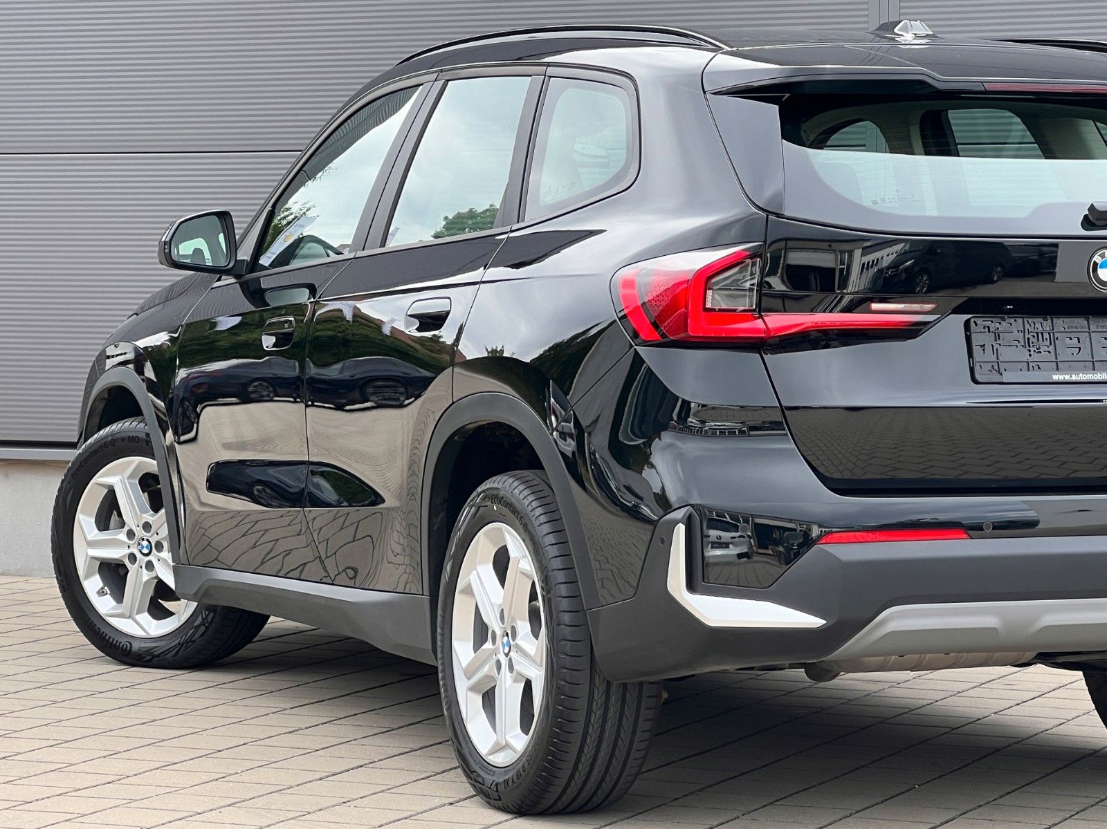 BMW X1 20d xDrive - Samsaru's Car Outlet