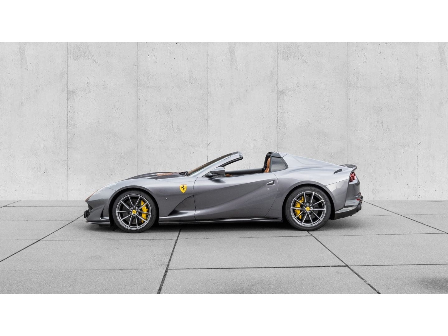 Ferrari 812 GTS *TAILOR-MADE* - Samsaru's Car Outlet